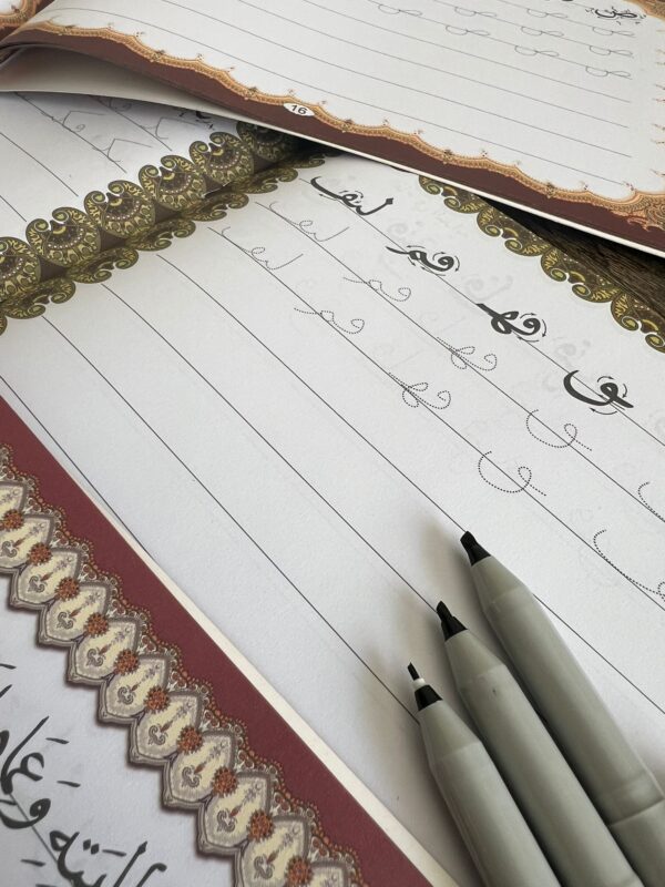 Calligraphy Made Easy - 3 Books Set with Marker Pens